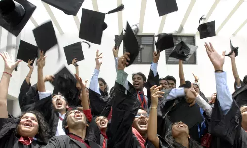Indian Gen Z Turns to Global Courses at Home