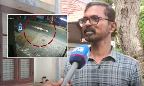 ‘ഇല്ല സാറേ, വണ്ടി പുറത്തുണ്ടെന്ന് ഞാൻ പറഞ്ഞു; വാതിൽ തുറന്ന് മുറ്റത്ത് നോക്കൂ എന്ന് പൊലീസ്’; രണ്ടുപേർ മരിച്ച വിവരം ബൈക്കുടമ അറിഞ്ഞത് പൊലീസ് വിളിച്ചപ്പോൾ