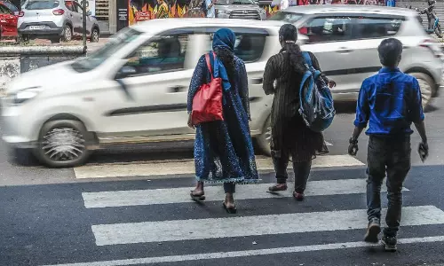 സീബ്രാ ക്രോസിങ്ങുകളിലെ നിയമലംഘനം: രണ്ടര ലക്ഷം രൂപ പിഴ ചുമത്തി സീബ്രാ ക്രോസിങ്ങുകളിലെ നിയമലംഘനം: രണ്ടര ലക്ഷം രൂപ പിഴ ചുമത്തി
