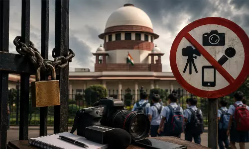 ‘സ്കൂൾ ശരിയാക്കൂ’ കാമ്പയിന് പിന്നാലെ മാധ്യമ വിലക്ക്; ഹരജി കേൾക്കാതെ സുപ്രീംകോടതി