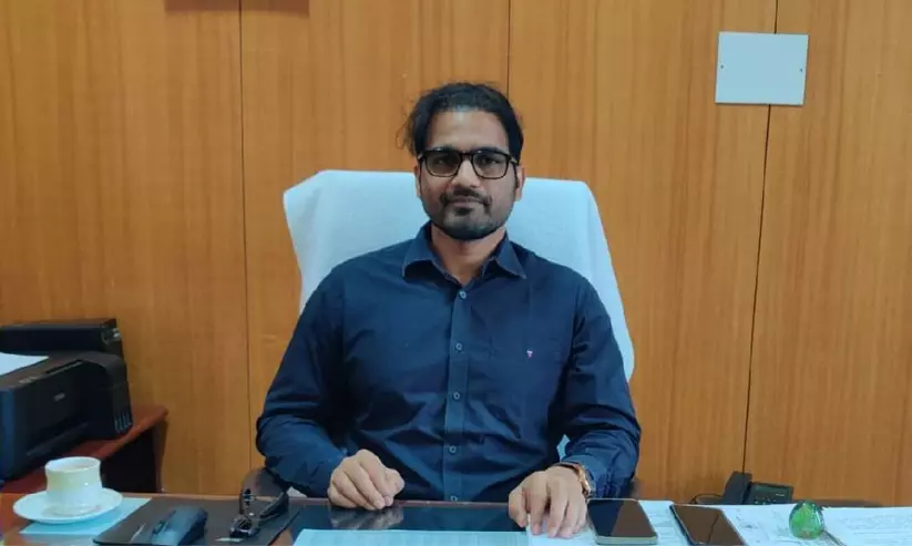 കെ.പി.എസ്.സി റിക്രൂട്ട്മെന്റ് അഴിമതി; അറസ്റ്റിലായ ഐ.എ.എസ് ഉദ്യോഗസ്ഥന് സസ്പെൻഷൻ കെ.പി.എസ്.സി റിക്രൂട്ട്മെന്റ് അഴിമതി; അറസ്റ്റിലായ ഐ.എ.എസ് ഉദ്യോഗസ്ഥന് സസ്പെൻഷൻ