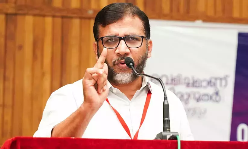 കാന്തപുരത്തിന്റെ പരാമർശങ്ങളോട് മുസ്ലിം സമുദായത്തിനകത്തുതന്നെ വിയോജിപ്പുണ്ട്; ഇപ്പോൾ നടക്കുന്ന ചർച്ചകൾക്ക് പിന്നിൽ ഇസ്ലാമോഫോബിയയെന്നും ജമാഅത്തെ ഇസ്ലാമി കാന്തപുരത്തിന്റെ പരാമർശങ്ങളോട് മുസ്ലിം സമുദായത്തിനകത്തുതന്നെ വിയോജിപ്പുണ്ട്; ഇപ്പോൾ നടക്കുന്ന ചർച്ചകൾക്ക് പിന്നിൽ ഇസ്ലാമോഫോബിയയെന്നും ജമാഅത്തെ ഇസ്ലാമി