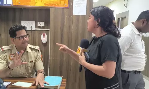 മുസ്‍ലിം പേര് പറഞ്ഞപ്പോൾ ക്രൂരമായ മർദനം നേരിട്ടു; ഡൽഹി പൊലീസിനെതിരെ ഞെട്ടിക്കുന്ന വെളിപ്പെടുത്തലുമായി വനിത മാധ്യമപ്രവർത്തകർ