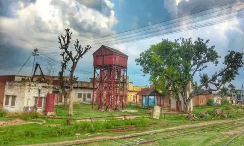പാകിസ്താനിൽ 125 വർഷം പഴക്കമുള്ള ഹിന്ദു ക്ഷേത്രം പൊളിച്ചു; തകർത്തതല്ല തകർന്നതാണെന്ന് സർക്കാർ