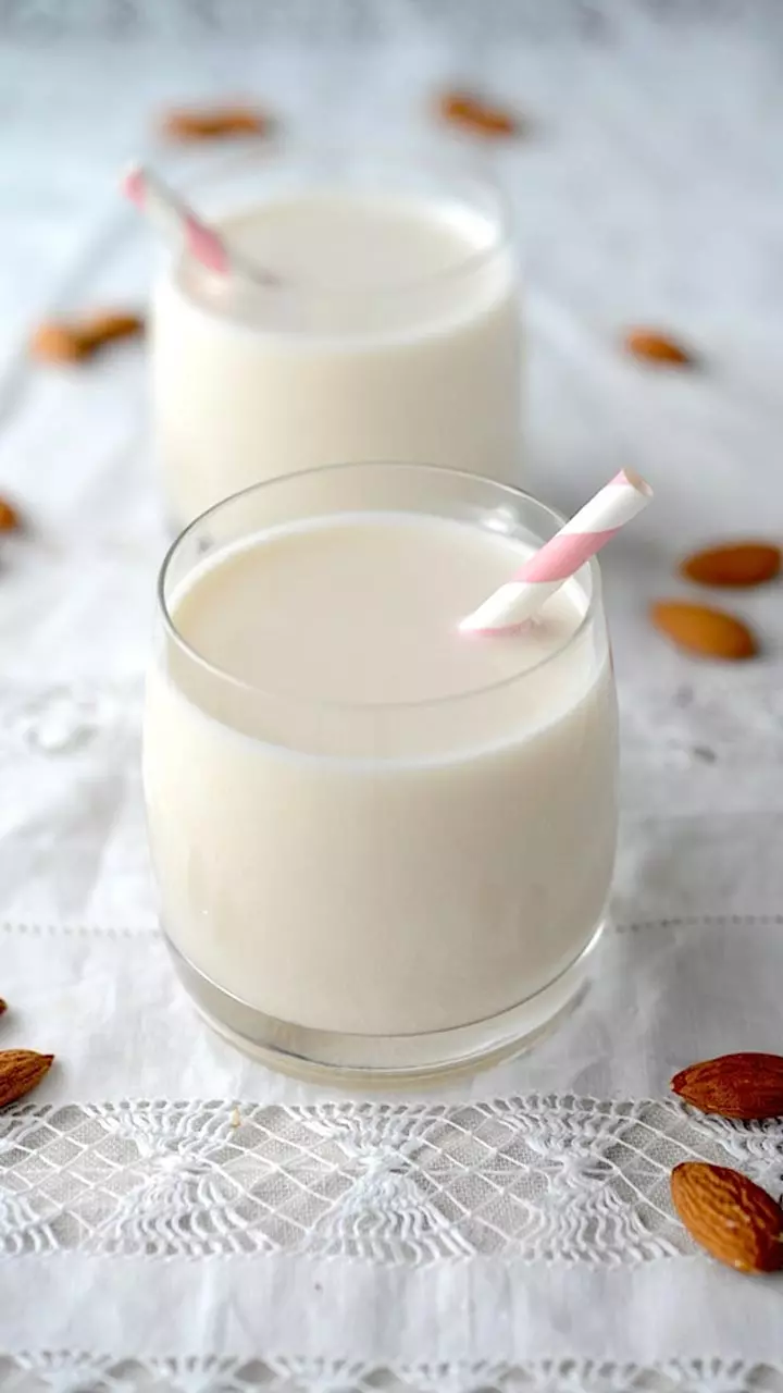 വെറും വയറ്റിൽ പാൽ കുടിച്ചാൽ ഗുണങ്ങൾ ഏറെ...