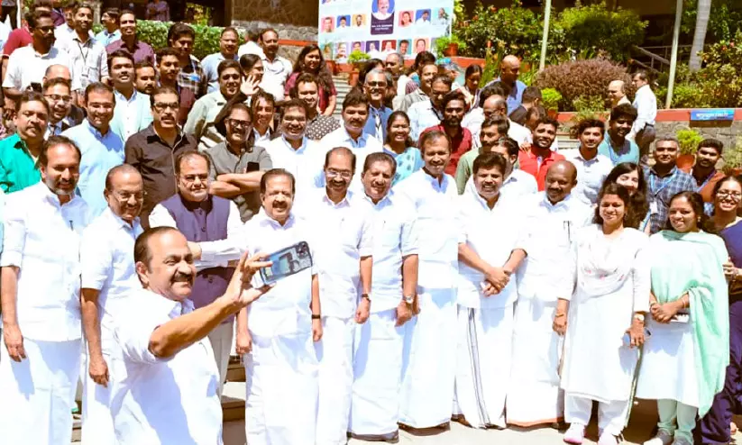 വികസനത്തിന് നവദിശ നിർണയിച്ച് മന്ത്രിസഭ സംഗമത്തിന് സമാപനം വികസനത്തിന് നവദിശ നിർണയിച്ച് മന്ത്രിസഭ സംഗമത്തിന് സമാപനം