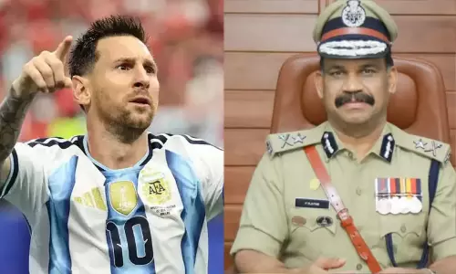 മെസ്സിയുടെ പേരിലെ തട്ടിപ്പ്: ഫയലുകൾ ആവശ്യപ്പെട്ട് എസ്.ഐ.ടി കത്ത് മെസ്സിയുടെ പേരിലെ തട്ടിപ്പ്: ഫയലുകൾ ആവശ്യപ്പെട്ട് എസ്.ഐ.ടി കത്ത്