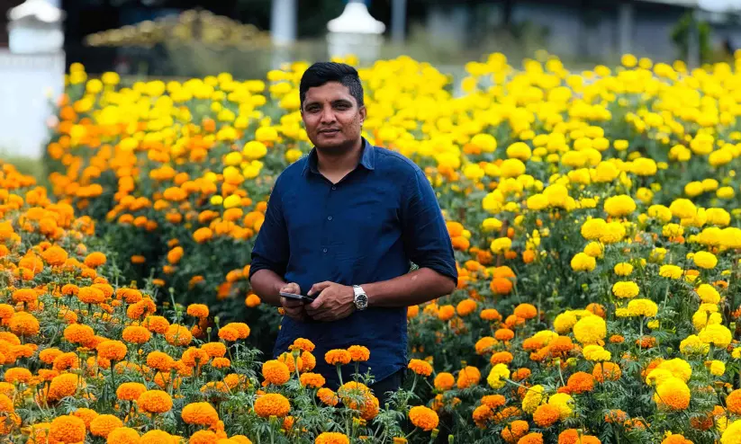 കണ്കുളിര്കാഴ്ചയായി മാഹിന്റെ പൂന്തോട്ടം കണ്കുളിര്കാഴ്ചയായി മാഹിന്റെ പൂന്തോട്ടം