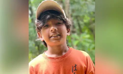അത്യപൂർവയിനം രക്താർബുദം ബാധിച്ച 13കാരൻ സുമനസ്സുകളുടെ സഹായം തേടുന്നു അത്യപൂർവയിനം രക്താർബുദം ബാധിച്ച 13കാരൻ സുമനസ്സുകളുടെ സഹായം തേടുന്നു