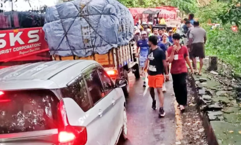ഓണക്കാലത്ത് കൂടുതൽ സഞ്ചാരികൾ എത്തിയെങ്കിലും നേട്ടമില്ലാതെ വയനാടൻ ടൂറിസം മേഖല ഓണക്കാലത്ത് കൂടുതൽ സഞ്ചാരികൾ എത്തിയെങ്കിലും നേട്ടമില്ലാതെ വയനാടൻ ടൂറിസം മേഖല