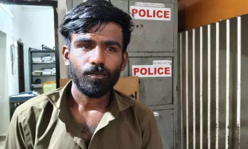 ഇരുചക്രവാഹനം മോഷ്ടിച്ച തമിഴ്നാട് സ്വദേശി പൊലീസ് പിടിയിൽ ഇരുചക്രവാഹനം മോഷ്ടിച്ച തമിഴ്നാട് സ്വദേശി പൊലീസ് പിടിയിൽ