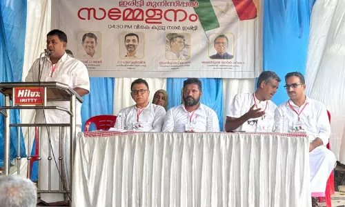 കാന്തപുരത്തിനെതിരെയുള്ള പ്രചരണം ഇസ്ലാം വിരോധമാക്കി വളർത്താൻ സമ്മതിക്കില്ലെന്ന് റസാഖ് പാലേരി കാന്തപുരത്തിനെതിരെയുള്ള പ്രചരണം ഇസ്ലാം വിരോധമാക്കി വളർത്താൻ സമ്മതിക്കില്ലെന്ന് റസാഖ് പാലേരി
