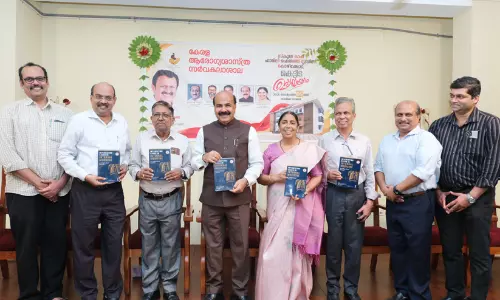 വൈദ്യശാസ്ത്രത്തിലെ അപൂർവ്വ കേസുകൾ ഉൾപ്പെടുത്തി കാൽഫിമ്മിന്റെ പുസ്തകം പ്രകാശനം ചെയ്തു വൈദ്യശാസ്ത്രത്തിലെ അപൂർവ്വ കേസുകൾ ഉൾപ്പെടുത്തി കാൽഫിമ്മിന്റെ പുസ്തകം പ്രകാശനം ചെയ്തു