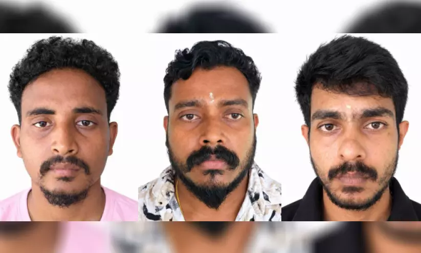 കാട്ടൂരിൽ അഞ്ചു കിലോ കഞ്ചാവുമായി മൂന്നു പേർ പിടിയിൽ കാട്ടൂരിൽ അഞ്ചു കിലോ കഞ്ചാവുമായി മൂന്നു പേർ പിടിയിൽ