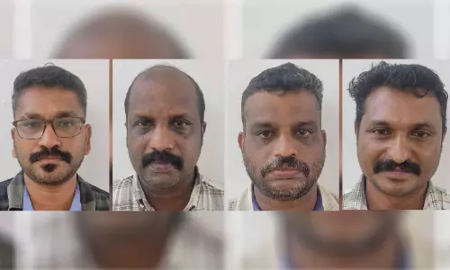 യുവതിക്കുനേരെ അക്രമണം; നാലുപേർ അറസ്റ്റിൽ യുവതിക്കുനേരെ അക്രമണം; നാലുപേർ അറസ്റ്റിൽ