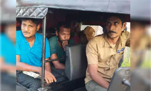 കഞ്ചാവുമായി നാലംഗ സംഘം അറസ്റ്റിൽ കഞ്ചാവുമായി നാലംഗ സംഘം അറസ്റ്റിൽ