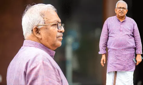 പേ​ന​കൊ​ണ്ട്   വെ​ട്ടി​യും തി​രു​ത്തി​യും   പി. ​ജ​യ​രാ​ജ​ൻ