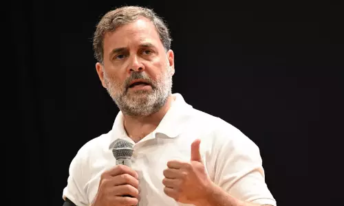 മോദി ‘കള്ളന്മാരുടെ തലവൻ’; പരാമർശത്തിൽ രാഹുൽ ഗാന്ധിക്കെതിരായ മാനനഷ്ടക്കേസ് റദ്ദാക്കാനാകില്ലെന്ന് ബോംബെ ഹൈക്കോടതി മോദി ‘കള്ളന്മാരുടെ തലവൻ’; പരാമർശത്തിൽ രാഹുൽ ഗാന്ധിക്കെതിരായ മാനനഷ്ടക്കേസ് റദ്ദാക്കാനാകില്ലെന്ന് ബോംബെ ഹൈക്കോടതി