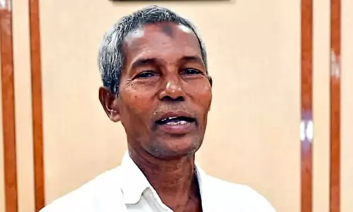 മാപ്പ് പറഞ്ഞ് തെരഞ്ഞെടുപ്പ് കമീഷൻ; പത്മശ്രീ ഹാജബ്ബക്ക് നൽകിയ എസ്.ഐ.ആർ നോട്ടീസ് തിരിച്ചുവാങ്ങി
