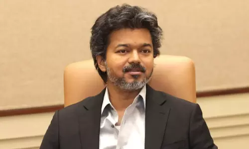 വിജയ് ലണ്ടനിലേക്ക്; മുഖ്യമന്ത്രിയായ ശേഷം ആദ്യ വിദേശയാത്ര