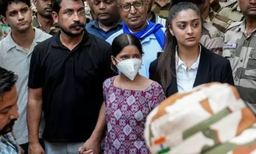 കുട്ടികളോട് തോൽക്കുന്ന ഭരണകൂടം കുട്ടികളോട് തോൽക്കുന്ന ഭരണകൂടം