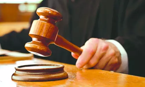 ലൈസൻസില്ലാതെ ക്ലീനിങ് ജോലി; ബഹ്റൈനിൽ രണ്ട് വിദേശ വനിതകൾക്ക് പിഴയും വിലക്കും