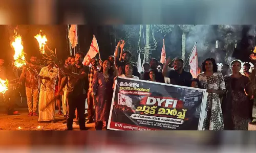 അപ്രഖ്യാപിത പവർകട്ടിനെതിരെ വ്യാപക പ്രതിഷേധം