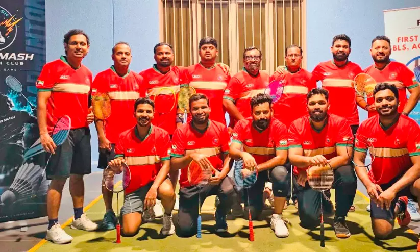 ഏറോ സ്മാഷ് ബാഡ്മിന്റൺ ടീം ജഴ്സി പ്രകാശനം ചെയ്തു ഏറോ സ്മാഷ് ബാഡ്മിന്റൺ ടീം ജഴ്സി പ്രകാശനം ചെയ്തു
