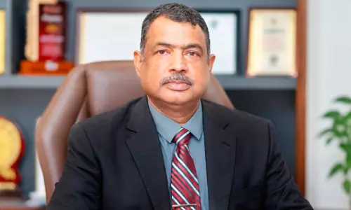 പോഡാർ പേൾ സ്കൂൾ പ്രിൻസിപ്പലായി രാകേഷ് സിങ് തോമർ ചുമതലയേറ്റു പോഡാർ പേൾ സ്കൂൾ പ്രിൻസിപ്പലായി രാകേഷ് സിങ് തോമർ ചുമതലയേറ്റു