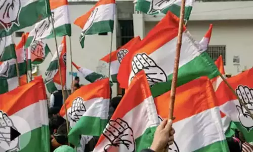 കുറുക്കൻപാറയിൽ മൂന്നു പേർ മരിച്ച വാഹനാപകടം: മുഖ്യപ്രതിയെ ജാമ്യത്തിലിറക്കാൻ എത്തിയ നേതാക്കൾക്ക് കോൺഗ്രസിൽ വിലക്ക്
