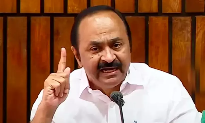 വൈദ്യുതി പ്രതിസന്ധിക്ക് ആക്കം കൂട്ടുന്ന ഉദ്യോഗസ്ഥ നിലപാടില് മുഖ്യമന്ത്രിക്ക് അതൃപ്തി വൈദ്യുതി പ്രതിസന്ധിക്ക് ആക്കം കൂട്ടുന്ന ഉദ്യോഗസ്ഥ നിലപാടില് മുഖ്യമന്ത്രിക്ക് അതൃപ്തി