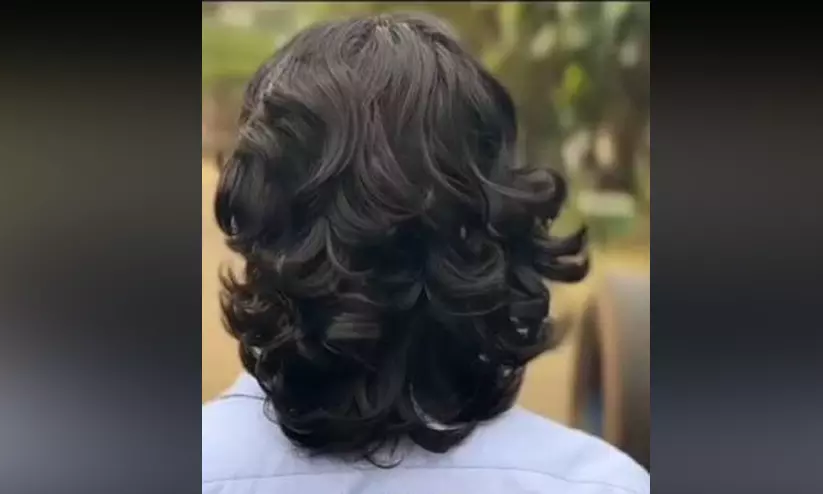 ആൺകുട്ടികൾക്ക് തലമുടി വളർത്തുന്നതിന് സ്വാതന്ത്ര്യമുണ്ട്; മാനസികമായി ബുദ്ധിമുട്ടിക്കുവാനോ, ക്ലാസ്സിൽ നിന്ന് മാറ്റി നിർത്തുവാനോ പാടില്ല: ബാലാവകാശ കമീഷൻ ആൺകുട്ടികൾക്ക് തലമുടി വളർത്തുന്നതിന് സ്വാതന്ത്ര്യമുണ്ട്; മാനസികമായി ബുദ്ധിമുട്ടിക്കുവാനോ, ക്ലാസ്സിൽ നിന്ന് മാറ്റി നിർത്തുവാനോ പാടില്ല: ബാലാവകാശ കമീഷൻ