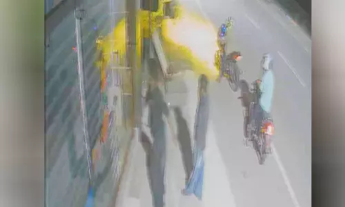 അഞ്ചലിലെ വ്യാപാര സ്ഥാപനങ്ങളിൽ മോഷണം അഞ്ചലിലെ വ്യാപാര സ്ഥാപനങ്ങളിൽ മോഷണം