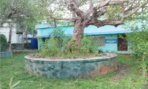 കുമാരനാശാന്റെ ചെമ്പകത്തറ അവഗണനയിൽ കുമാരനാശാന്റെ ചെമ്പകത്തറ അവഗണനയിൽ