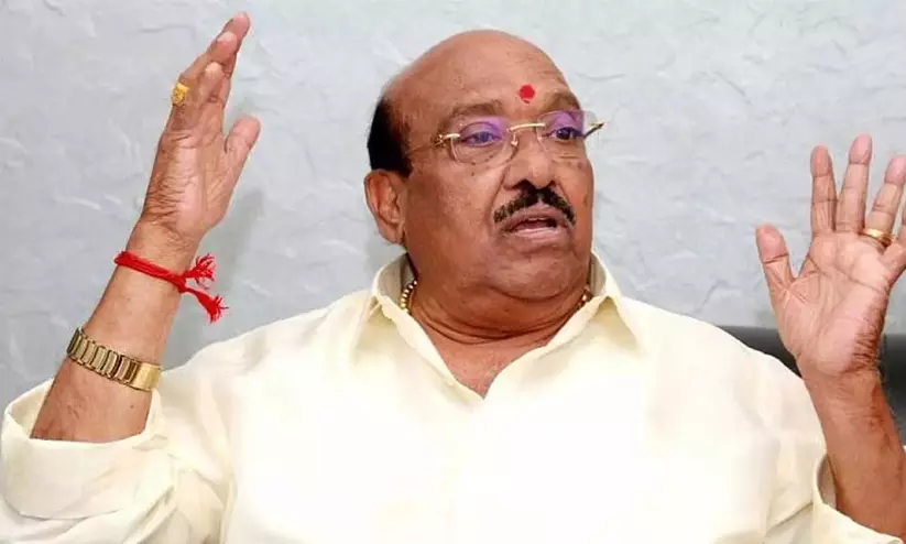 അധമ മാധ്യമ പ്രവർത്തനത്തിനുള്ള താക്കീത്: തട്ടിപ്പിന് ഇടതു സർക്കാറും കൂട്ടുനിന്നുവെന്ന് വെള്ളാപ്പള്ളി നടേശൻ അധമ മാധ്യമ പ്രവർത്തനത്തിനുള്ള താക്കീത്: തട്ടിപ്പിന് ഇടതു സർക്കാറും കൂട്ടുനിന്നുവെന്ന് വെള്ളാപ്പള്ളി നടേശൻ