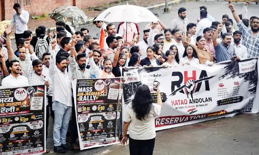 സംവരണവിരുദ്ധർ വീണ്ടും തലപൊക്കുന്നു സംവരണവിരുദ്ധർ വീണ്ടും തലപൊക്കുന്നു