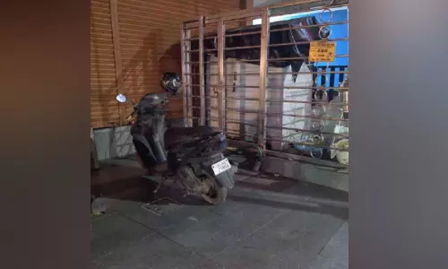 മോഷണം പോയ സ്കൂട്ടർ അതേ സ്ഥലത്ത് പ്രത്യക്ഷപ്പെട്ടു