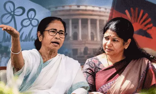 DMK leader Kanimozhi Karunanidhi and TMC supremo Mamata Banerjee during their political discussion in Kolkata.