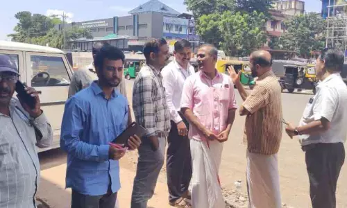 ജില്ല ആശുപത്രിയിലേക്കുള്ള വഴി പ്രശ്നപരിഹാരത്തിന് യോഗം 22ന് ജില്ല ആശുപത്രിയിലേക്കുള്ള വഴി പ്രശ്നപരിഹാരത്തിന് യോഗം 22ന്