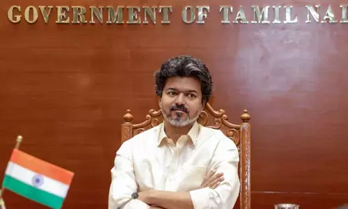തടവുകാർക്കുപോലും ജയിലിൽ ചിക്കൻ ബിരിയാണി കിട്ടാറുണ്ട്; സ്കൂൾ കുട്ടികളുടെ ഭക്ഷണ പദ്ധതി വിപുലീകരിക്കാൻ തമിഴ്നാട് സർക്കാർ തടവുകാർക്കുപോലും ജയിലിൽ ചിക്കൻ ബിരിയാണി കിട്ടാറുണ്ട്; സ്കൂൾ കുട്ടികളുടെ ഭക്ഷണ പദ്ധതി വിപുലീകരിക്കാൻ തമിഴ്നാട് സർക്കാർ