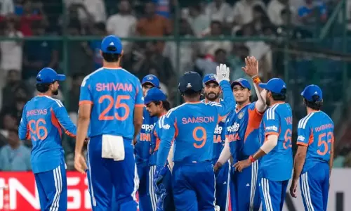 ഏഷ്യൻ ഗെയിംസ്: ഇന്ത്യൻ ക്രിക്കറ്റ് താരങ്ങൾക്ക് ലഭിച്ചത് പാകമല്ലാത്ത ജഴ്സികൾ ഏഷ്യൻ ഗെയിംസ്: ഇന്ത്യൻ ക്രിക്കറ്റ് താരങ്ങൾക്ക് ലഭിച്ചത് പാകമല്ലാത്ത ജഴ്സികൾ