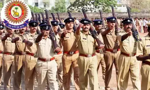 പൊലീസ് ജില്ലകളിൽ ഇനി നാലാം ശനിയാഴ്ച ‘അഭിനന്ദന ദിനം’ പൊലീസ് ജില്ലകളിൽ ഇനി നാലാം ശനിയാഴ്ച ‘അഭിനന്ദന ദിനം’