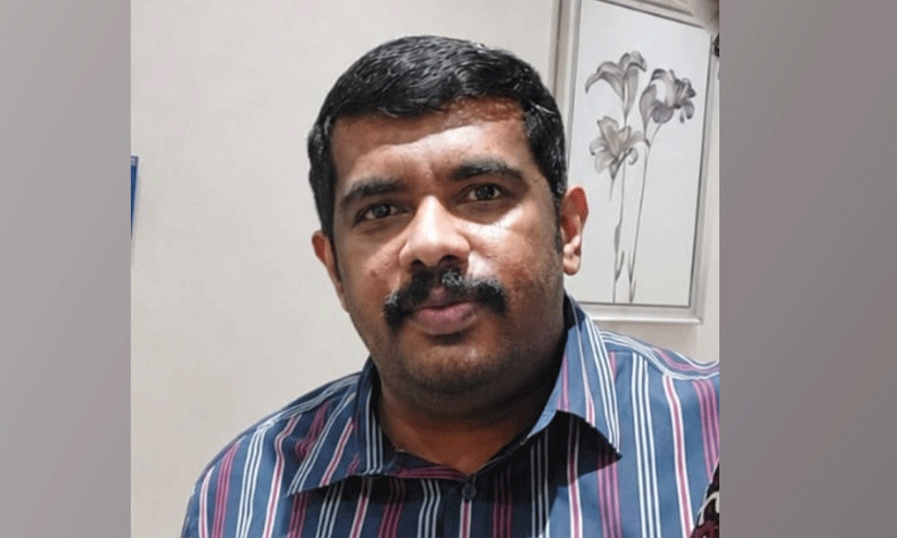 പ്രവാസി മലയാളി സൗദിയിൽ ഹൃദയാഘാതം മൂലം മരിച്ചു പ്രവാസി മലയാളി സൗദിയിൽ ഹൃദയാഘാതം മൂലം മരിച്ചു