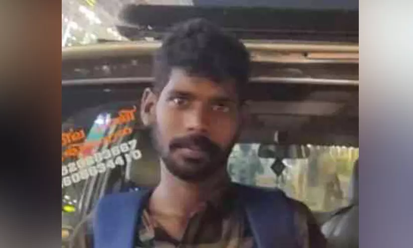 പിക്അപ് സ്കൂട്ടറിലിടിച്ച് രണ്ടു യുവാക്കൾ മരിച്ചു പിക്അപ് സ്കൂട്ടറിലിടിച്ച് രണ്ടു യുവാക്കൾ മരിച്ചു