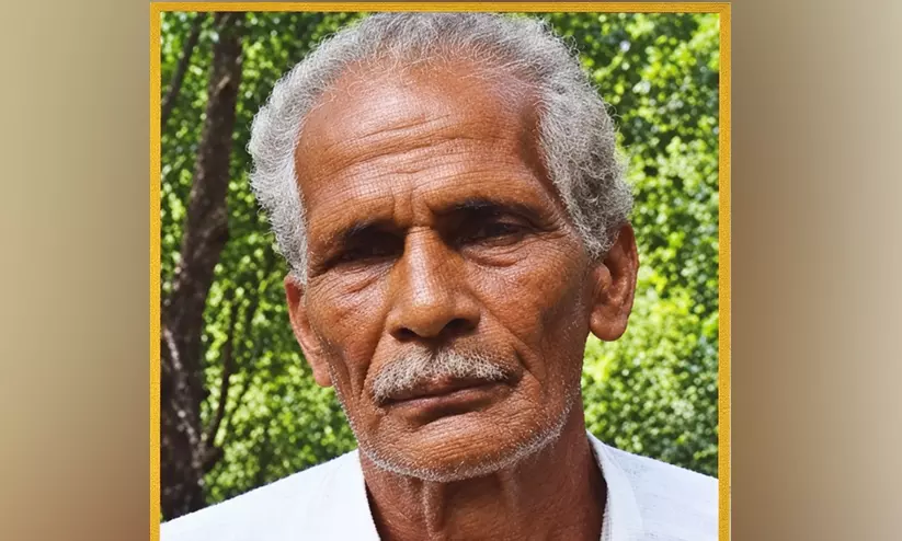 കോട്ടയത്ത് വീടിന് മുകളിലേക്ക് മണ്ണിടിഞ്ഞുവീണ് ഗൃഹനാഥൻ മരിച്ചു കോട്ടയത്ത് വീടിന് മുകളിലേക്ക് മണ്ണിടിഞ്ഞുവീണ് ഗൃഹനാഥൻ മരിച്ചു