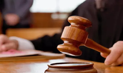മുണ്ടത്തിക്കോട് വെടിക്കെട്ട് അപകടം: ഉദ്യോഗസ്ഥ വീഴ്ച ക്രൈം ബ്രാഞ്ച് അന്വേഷിക്കണമെന്ന് കോടതി