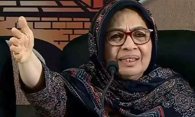 Former Vanitha League leader Adv. Noorbina Rasheed questioning the transparency of ministers family foreign trips Former Vanitha League leader Adv. Noorbina Rasheed questioning the transparency of ministers family foreign trips