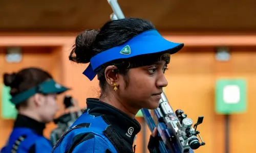 മണിക്കൂറുകളോളം കാത്തുനിൽപ്പ്; ഏഷ്യൻ ഗെയിംസിൽ ഇന്ത്യൻ ഷൂട്ടർമാർക്ക് യാത്രാസൗകര്യമൊരുക്കുന്നതിൽ വീഴ്ച
