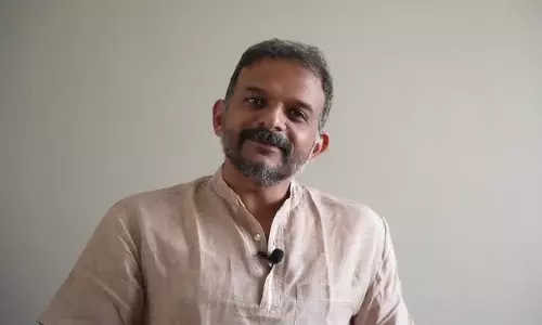 വന്ദേമാതരം മുഴുവന്‍ ആലപിച്ചില്ലെന്ന കാരണത്താൽ കേസെടുക്കാനാകില്ലെന്ന് സുപ്രീംകോടതി; പരാമർശം ടിഎം കൃഷ്ണ നൽകിയ ഹരജിയിൽ