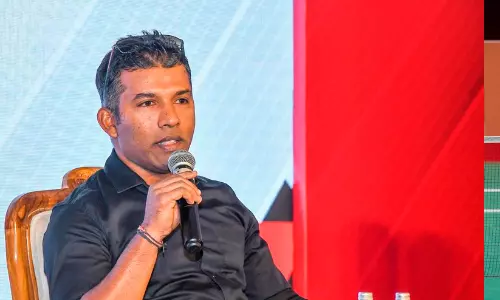 സ്വപ്നിൽ അസ്നോദ്കർ കേരള കോച്ച് സ്വപ്നിൽ അസ്നോദ്കർ കേരള കോച്ച്